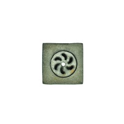 Coladera FV4 fierro medida real 8.5 x 8.5 cm